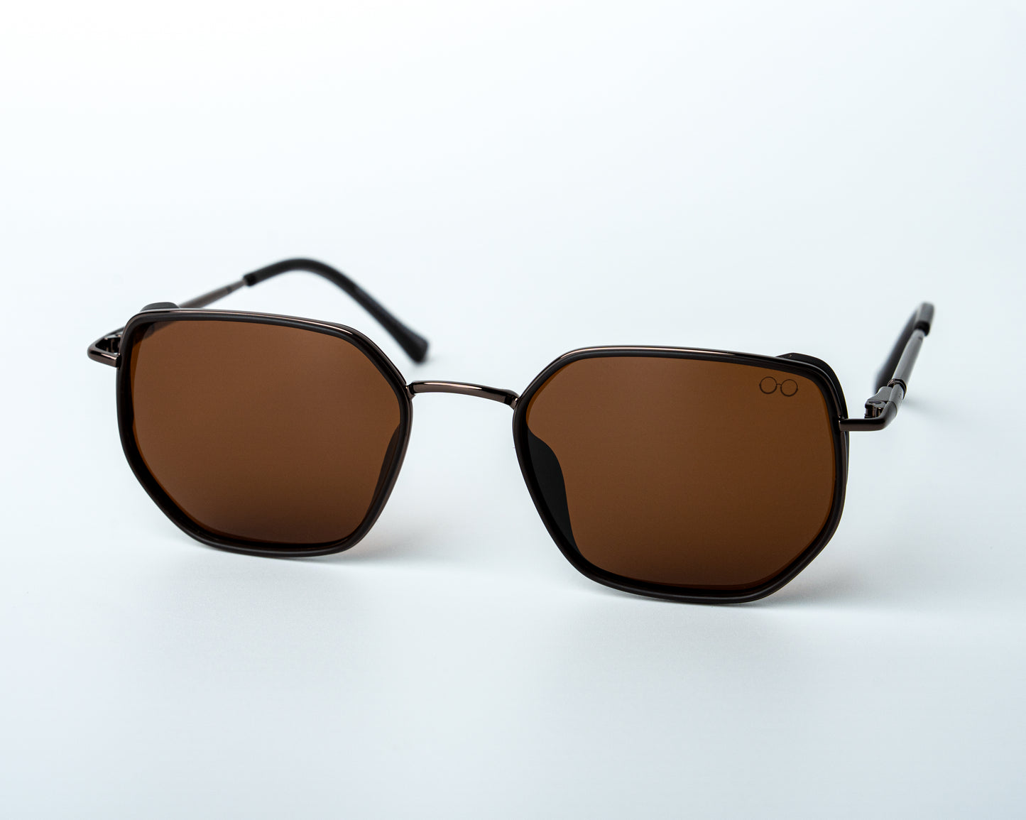 Octagonal Edge Polarized